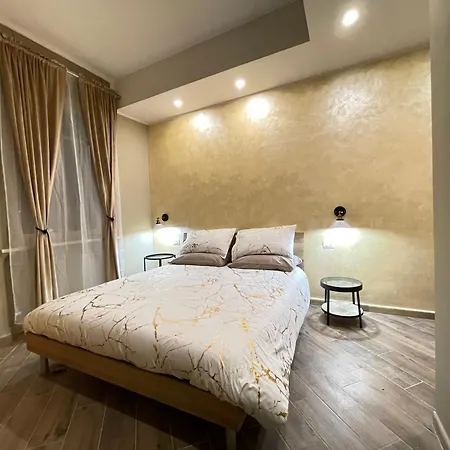 Golden House-super View On * Turin