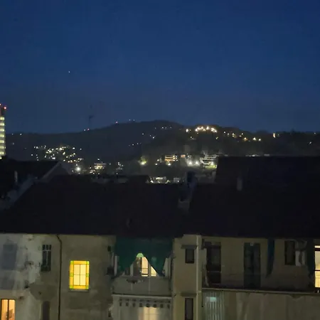 Golden House-super View On *