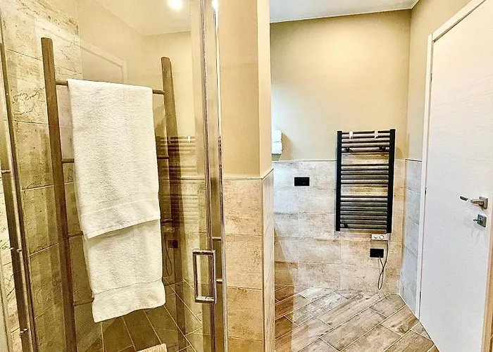 Golden House-super View On Apartment