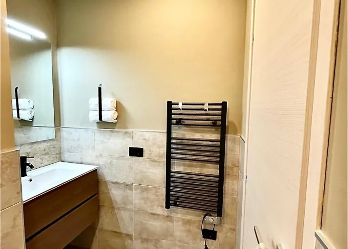 Golden House-super View On *