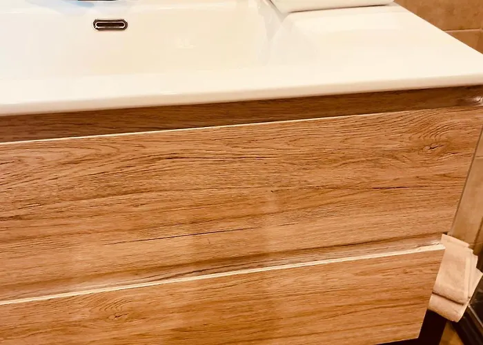 Golden House-super View On *