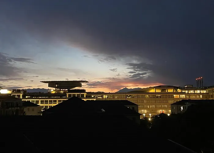 Golden House-super View On Apartment *