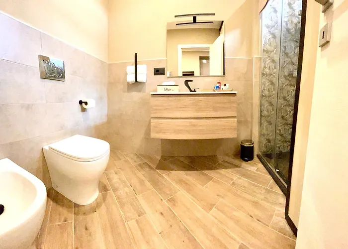 Golden House-super View On *